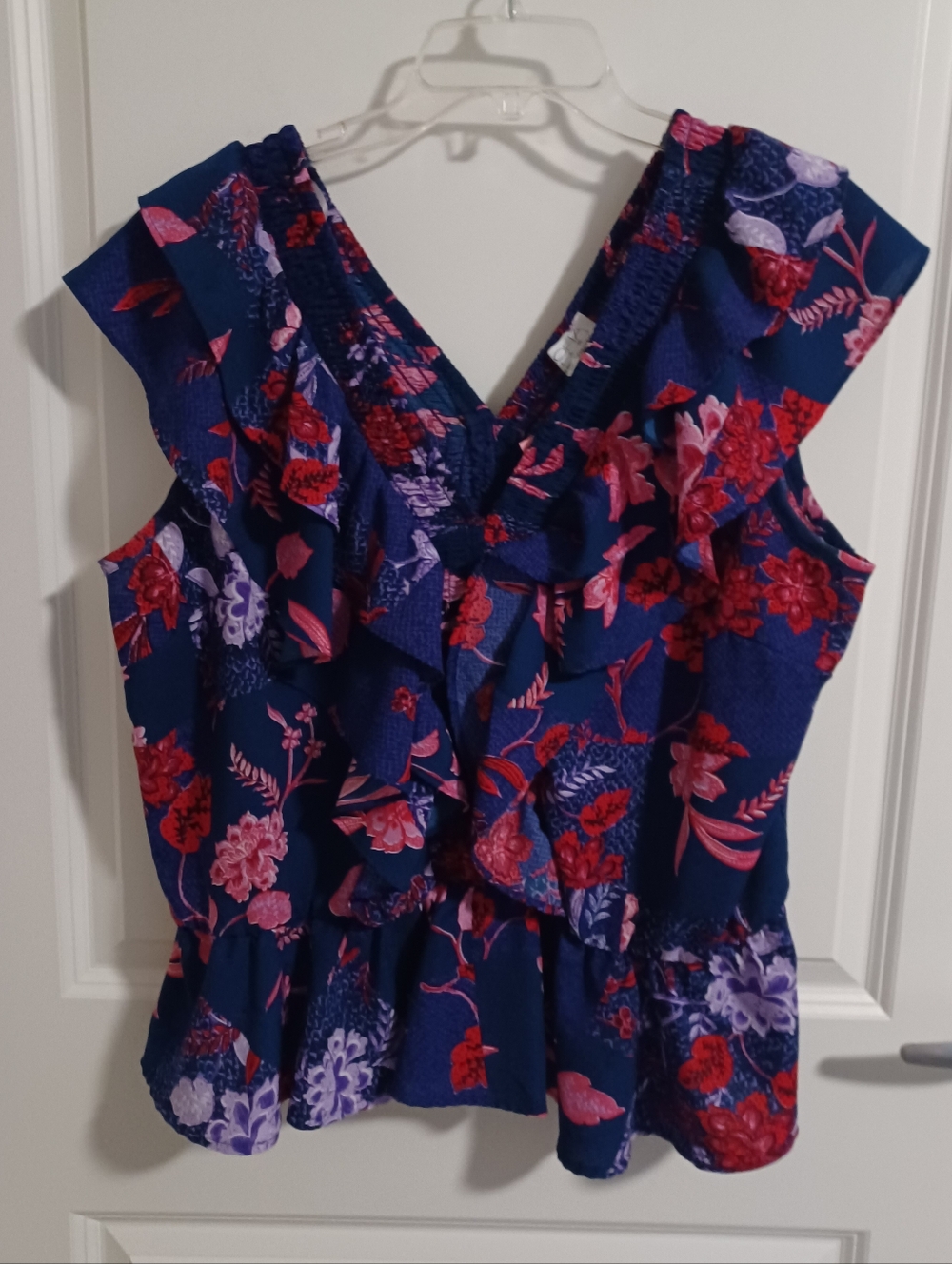 Sophia Jeans by Sophia Verga Smocked Peplum Top ** Size XL - Picture 2 of 8
